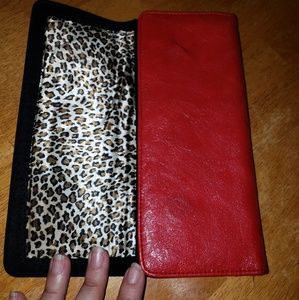 KENNETH COLE REACTION CLUTCH PURSE RED
